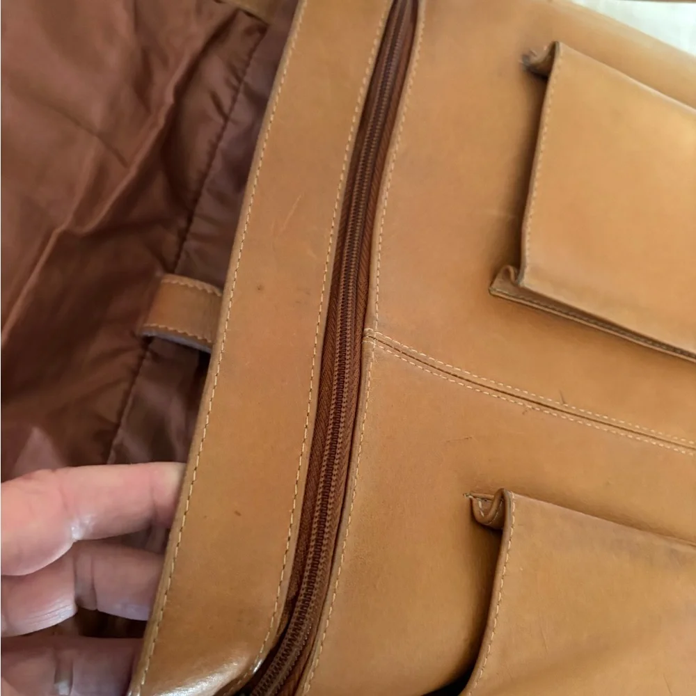 Latino leather large messenger bag